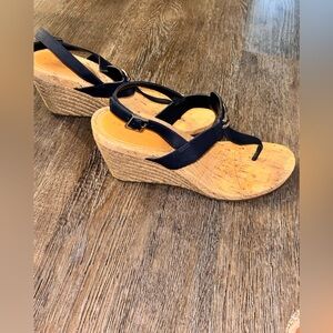New in box Alex Marie Blue Sandals